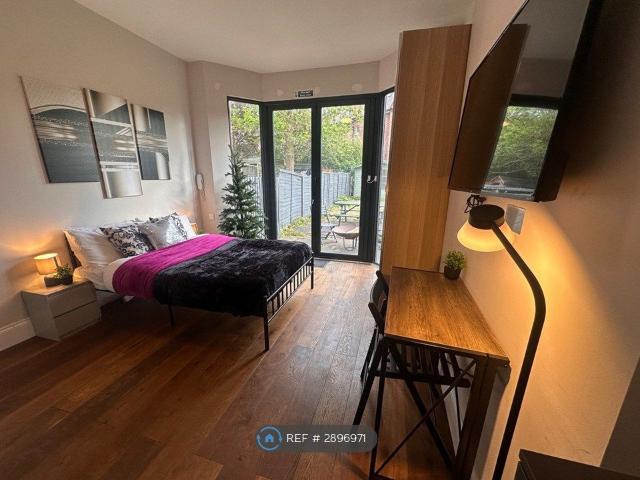 Room for rent in Greater London