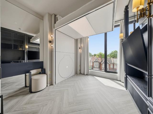 Studio for rent in Harrow on the Hill, Greater London