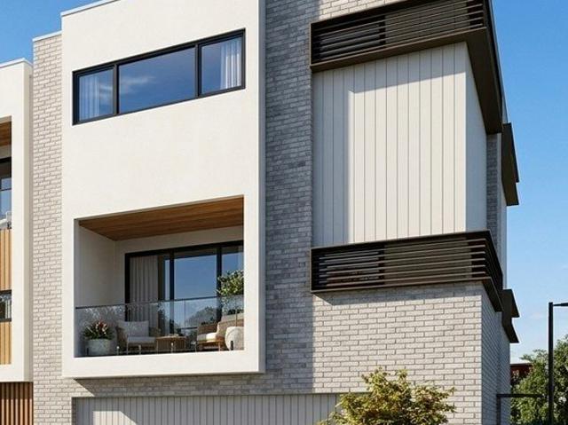 Townhouse for sale in Toombul, Queensland