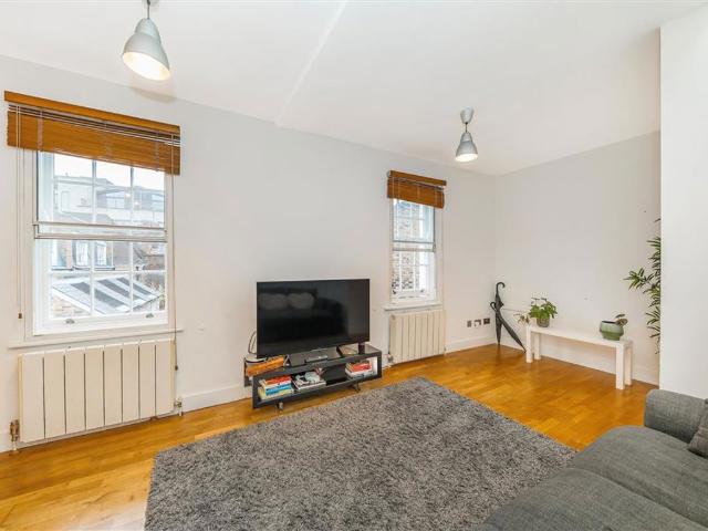 Apartment for rent in Soho, Greater London