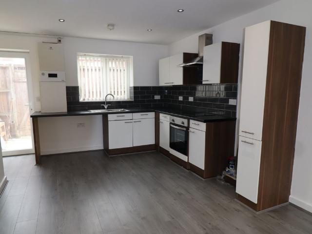 House for rent in Cabbage Hall, Calderstones