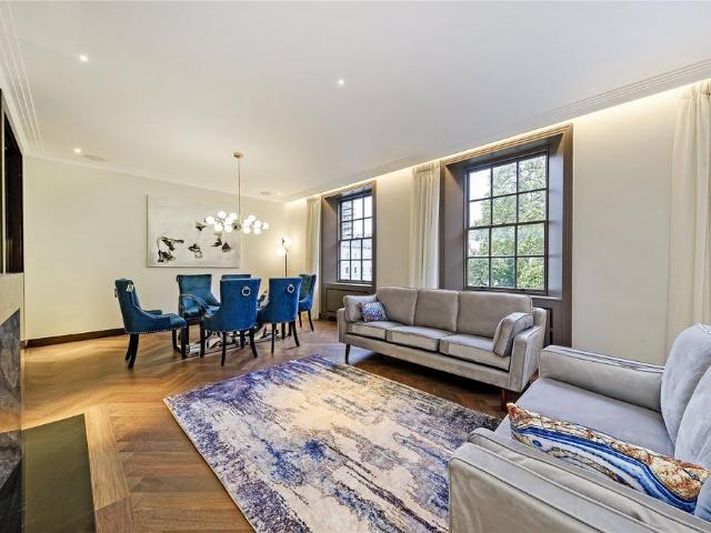 House for rent in Belgravia, Greater London