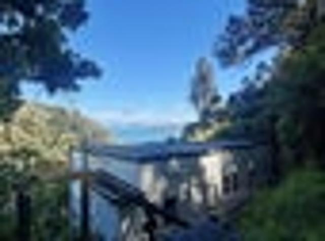 House for rent in Lowry Bay, Lower Hutt