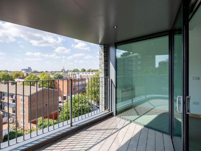 House for rent in Camberwell, Greater London