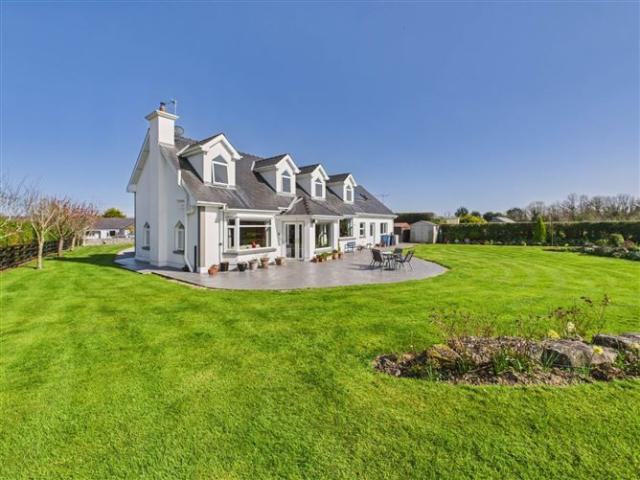 Detached House for sale in Ballinasloe, Connacht