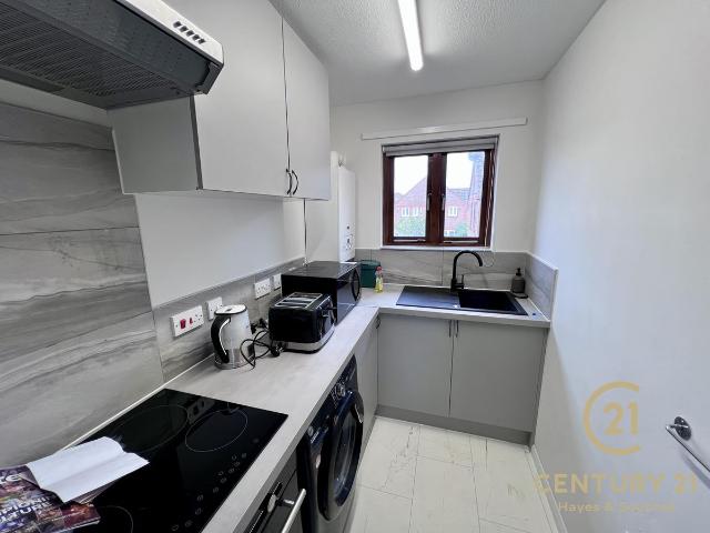 House for rent in London Borough of Hounslow, Greater London