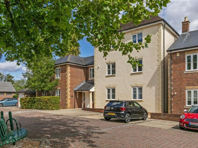 Apartment for rent in Harestock, Hampshire