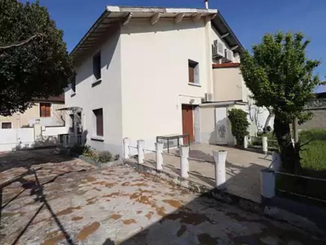 Maison vente à Belley, Loyettes
