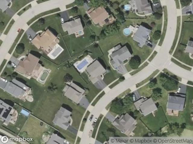 House for sale in Mchenry, Illinois