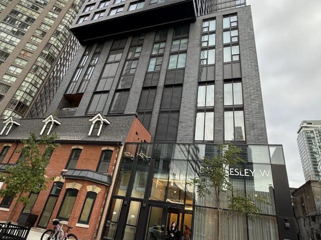 House for rent in Toronto Centre, Toronto