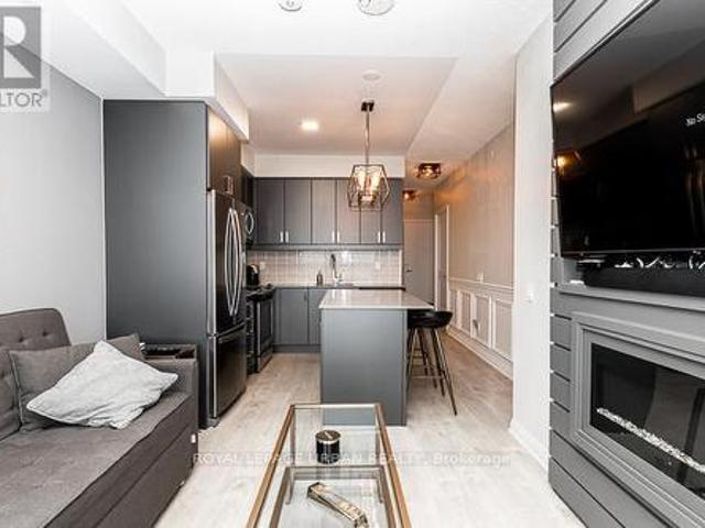Property for rent in Vaughan, Golden Horseshoe