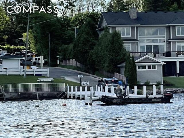 Property for sale in Lake Geneva, Wisconsin