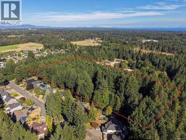 Commercial for sale in Comox, British Columbia