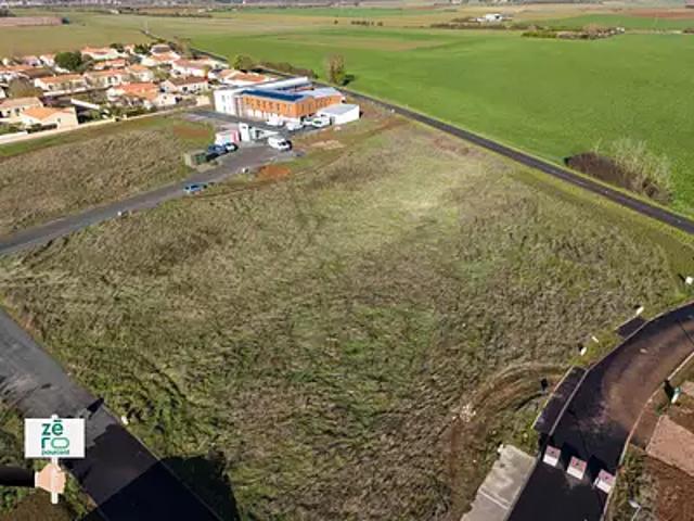 Terrain vente à Fontenay-le-Comte, Luçon