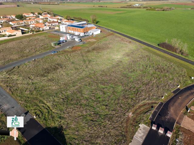 Terrain vente à Fontenay-le-Comte, Luçon