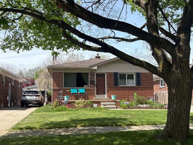 House for sale in Allen Park, Michigan