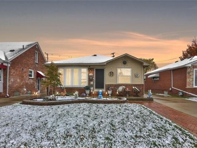 House for sale in Allen Park, Michigan