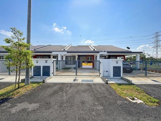 Terraced House for sale in Tanjong Sepat, Selangor