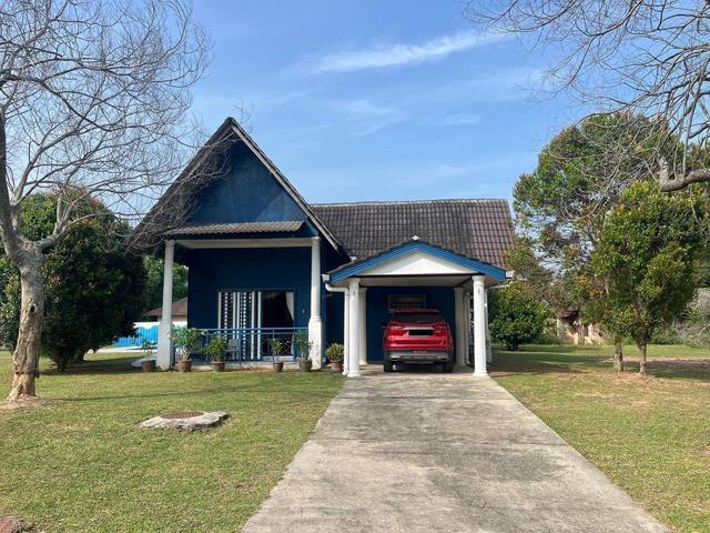 Bungalow for sale in Malaka