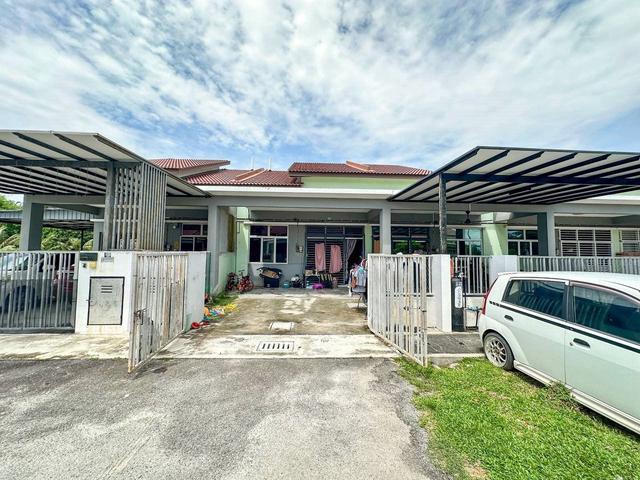 Terraced House for sale in Tanjong Sepat, Selangor