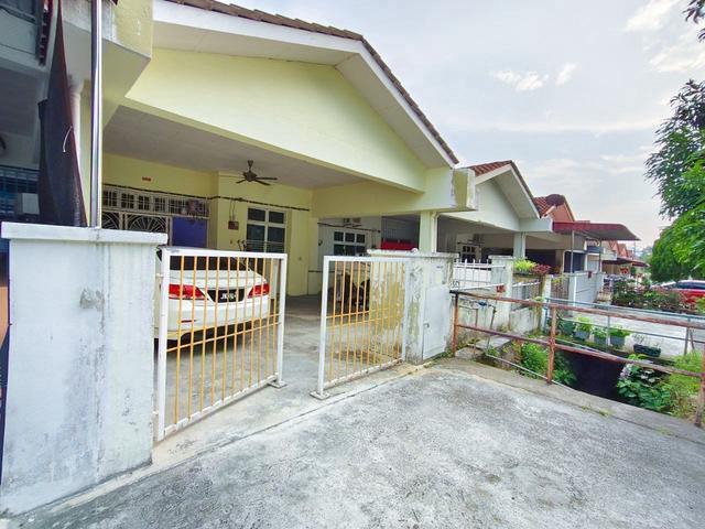 Terraced House for sale in Tampin