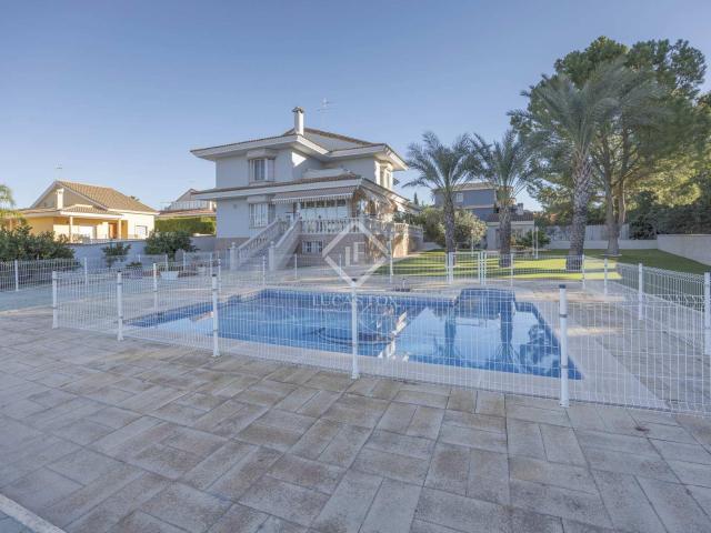 Casa en venta en el Molinet, el Camp de Túria