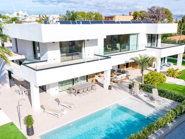 Casa en venta en Vistahermosa, l'Alacantí