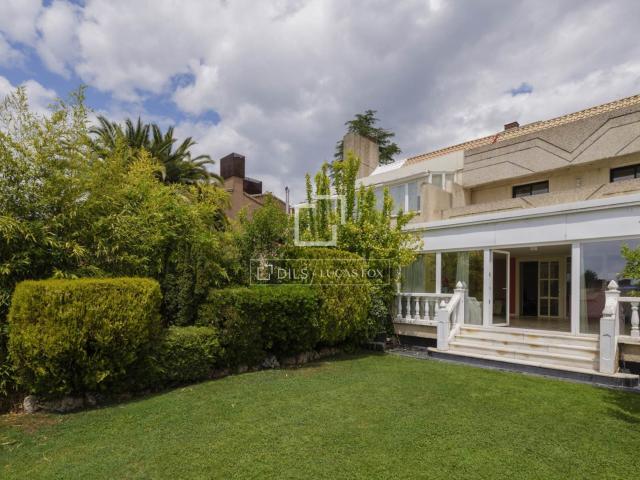 Casa en venta en Viñas Viejas, Boadilla Del Monte
