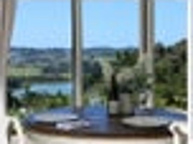 House for rent in Paremoremo, Oroua County
