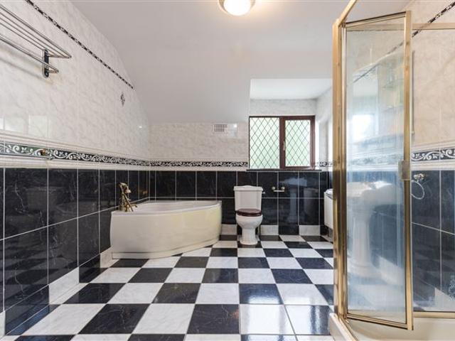 Detached House for sale in Loch Garman, North Tipperary