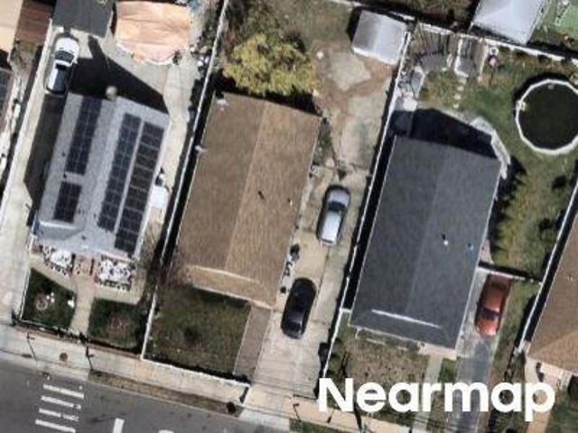 House for sale in Queens, Arverne
