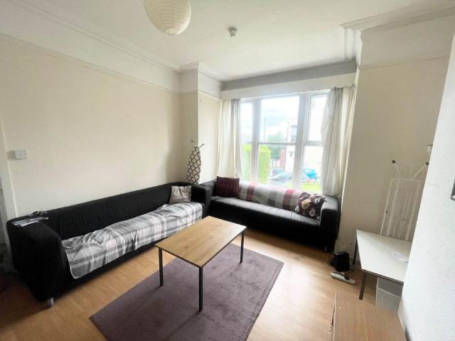 House for rent in Woodhouse Cliff, Leeds