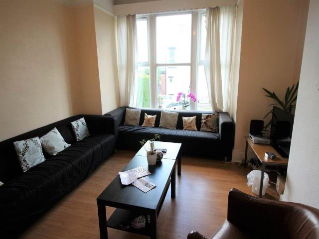 House for rent in Woodhouse Cliff, Leeds
