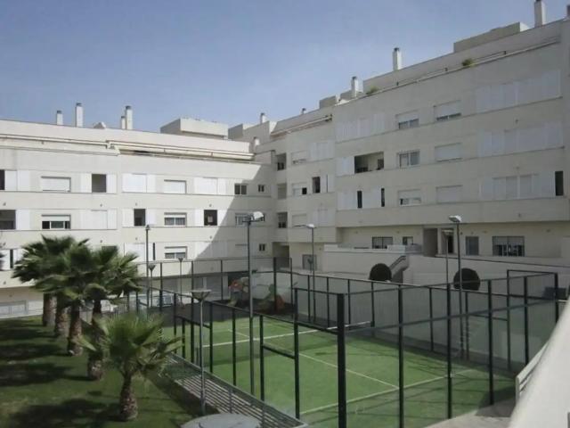 Apartamento en alquiler en Zona 1 (el Valle y Dehesa de la Villa), Lucena