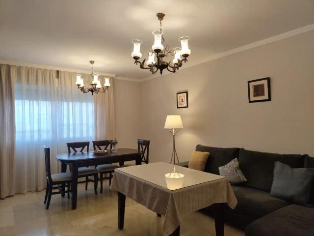 Apartamento en alquiler en Zona 1 (el Valle y Dehesa de la Villa), Lucena