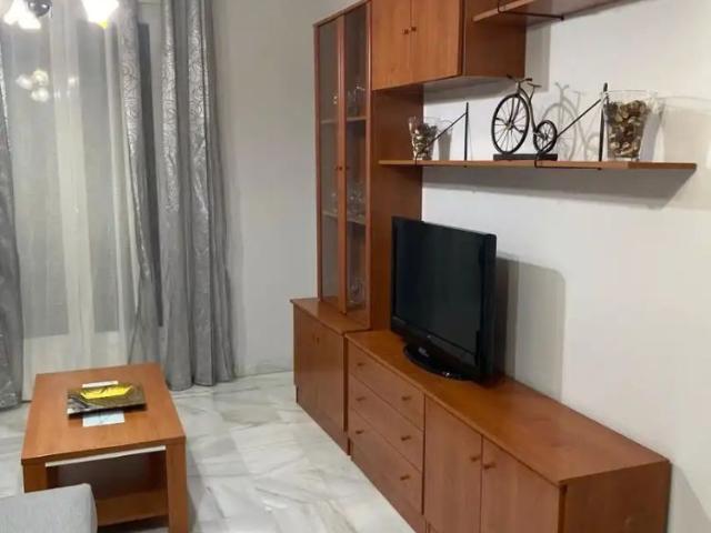 Apartamento en alquiler en Zona 2 (Centro y San Francisco), Lucena