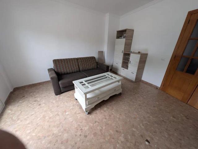 Apartamento en alquiler en Lucena, Andalucía