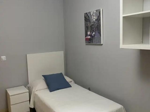 Apartamento en alquiler en Zona 2 (Centro y San Francisco), Lucena