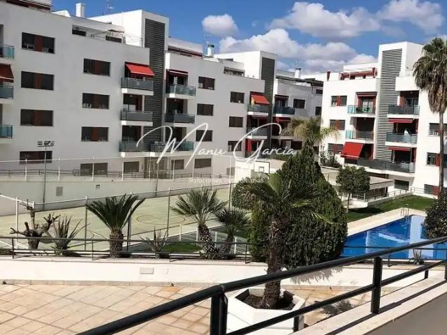 Apartamento en alquiler en Zona 1 (el Valle y Dehesa de la Villa), Lucena