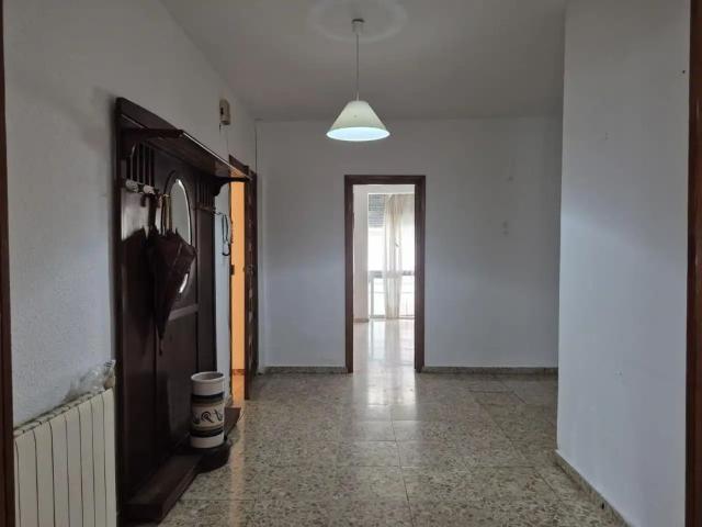 Apartamento en alquiler en Zona 2 (Centro y San Francisco), Lucena