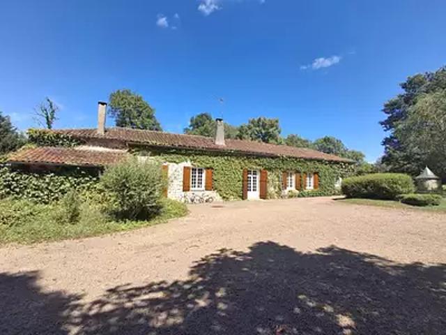 Maison vente à Luchapt