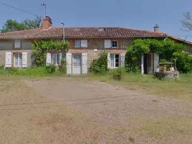 Maison vente à Montmorillon, Luchapt