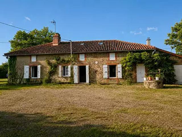 Maison vente à Luchapt
