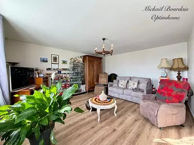 Maison vente à La Flèche, Luché-pringé