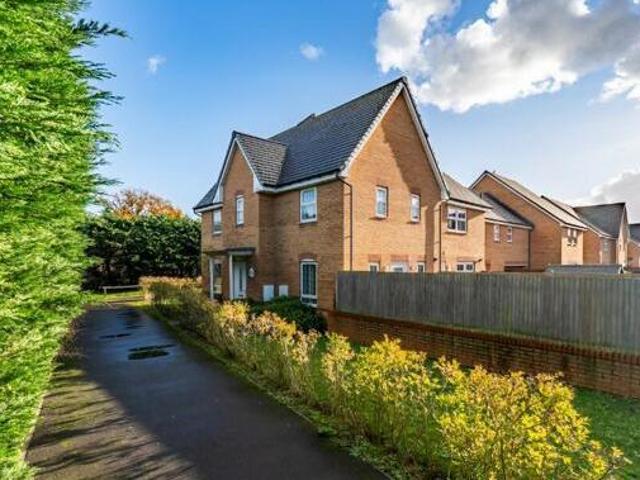 House for sale in Barton Stacey, Hampshire