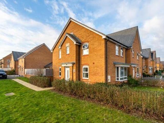 House for sale in Barton Stacey, Hampshire
