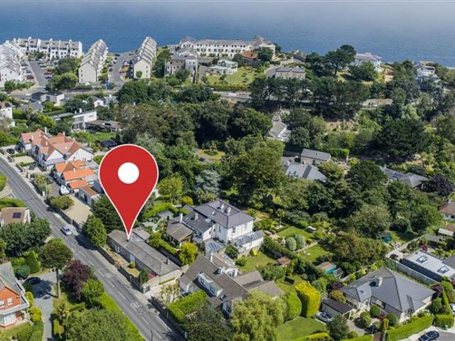 Detached House for sale in Dalkey, Dublin