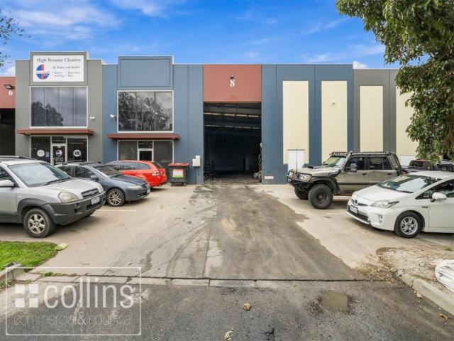 Warehouse for rent in Hallam, Melbourne