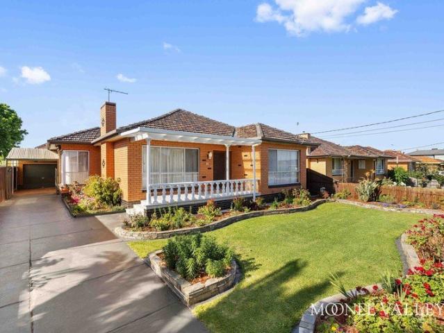 House for sale in Avondale Heights, Melbourne