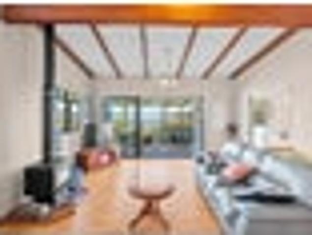House for sale in Omiha, Oroua County